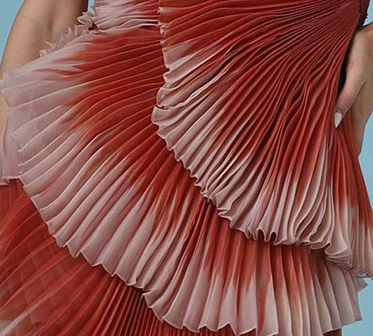 Pleats that stand on their own