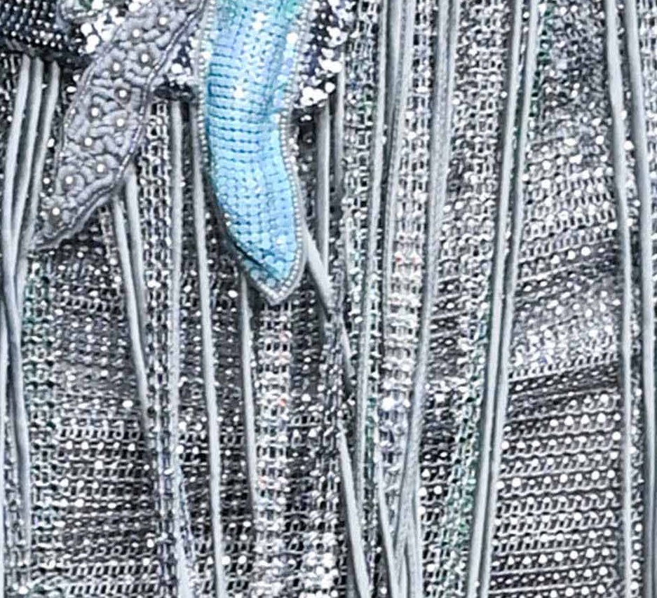 3D metallic motif