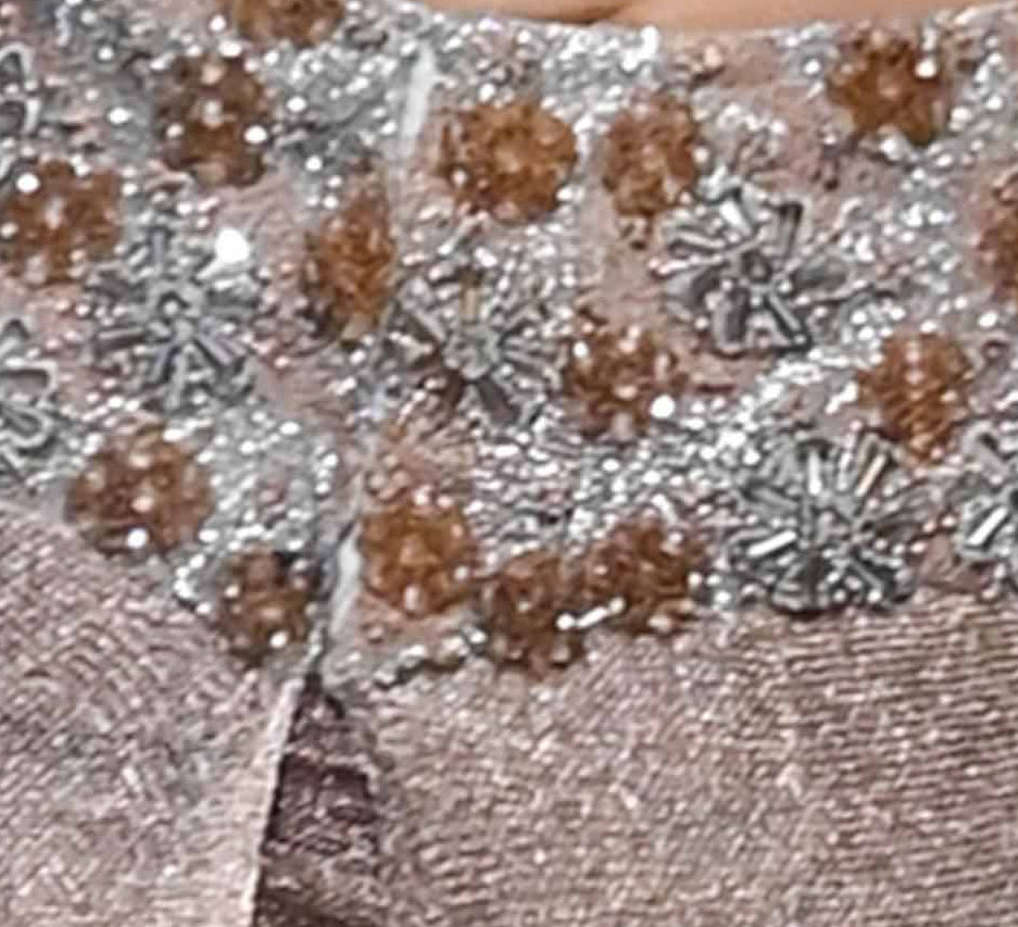 Stone-textured embroidery
