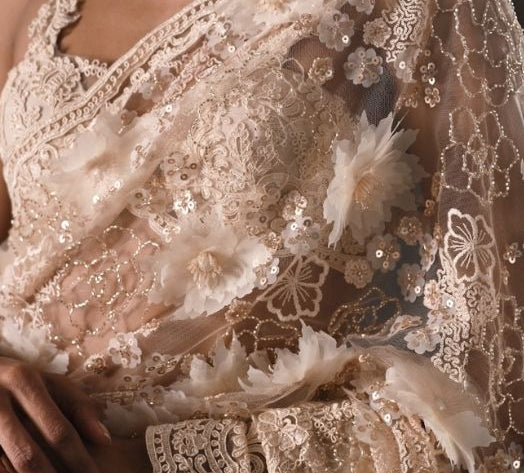 Feathers and 3D flowers