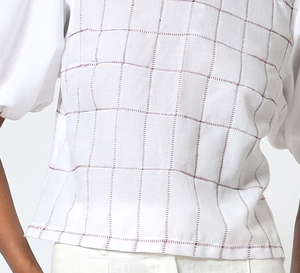 Puff sleeves and check