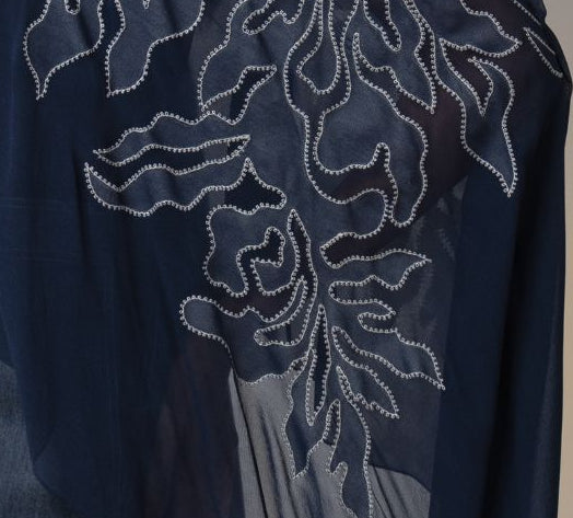 Contrast embroidery