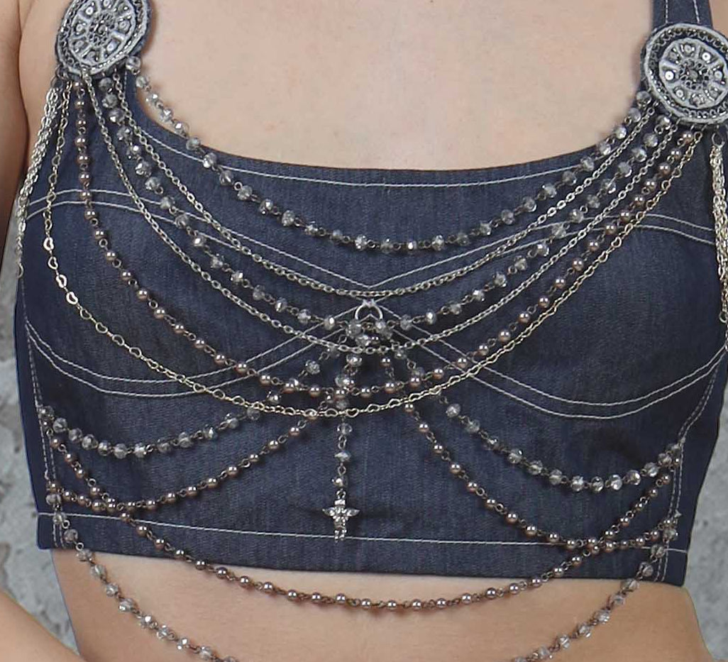 Chains and tie-dye