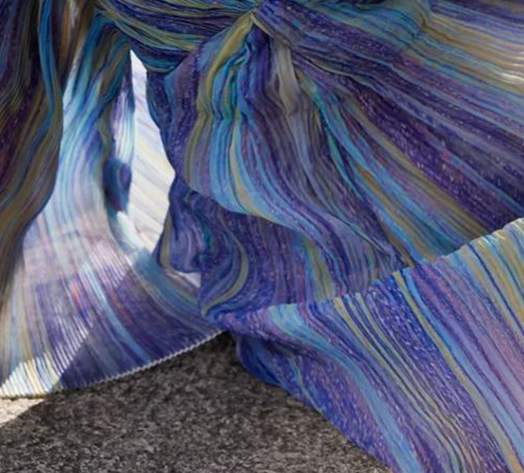 Stiffened pleats