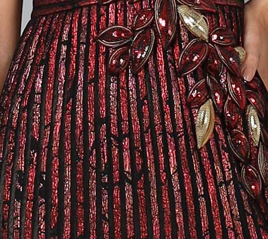 Sequin leaves