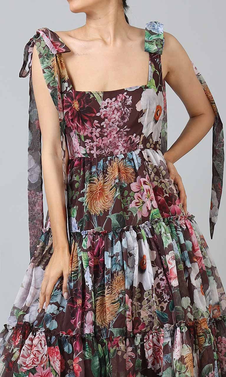 Floral tiers