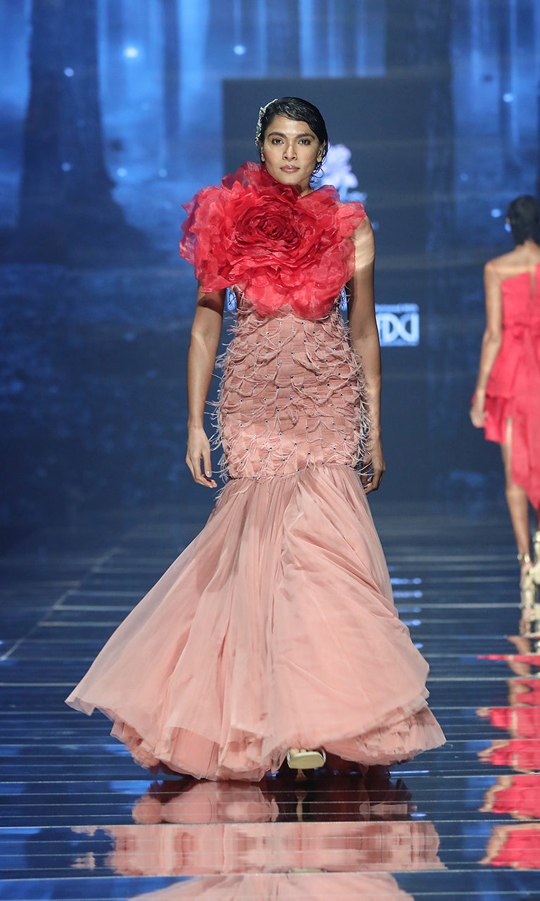 Gowns for women party wear