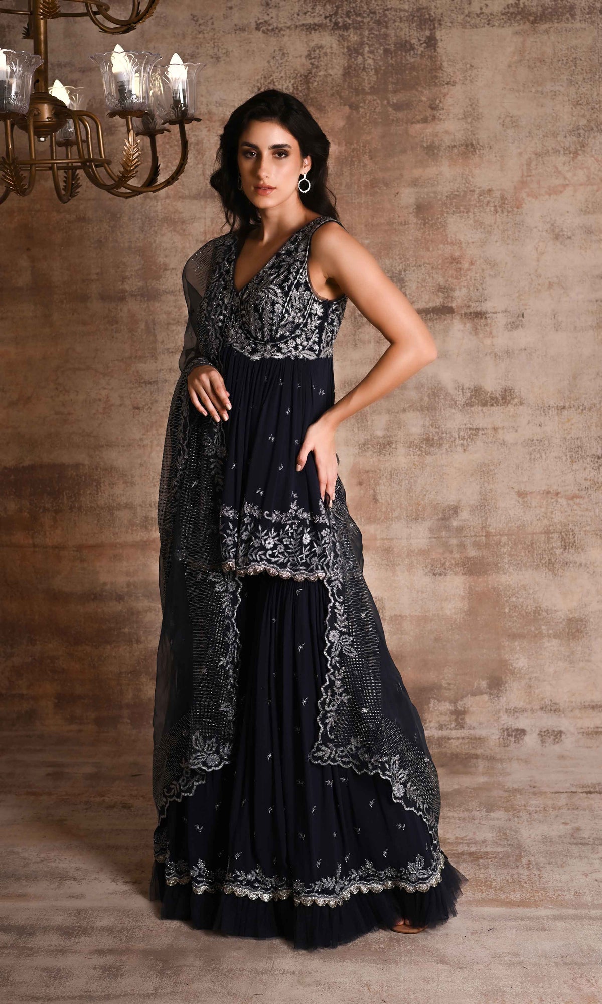 Nushin Sharara set