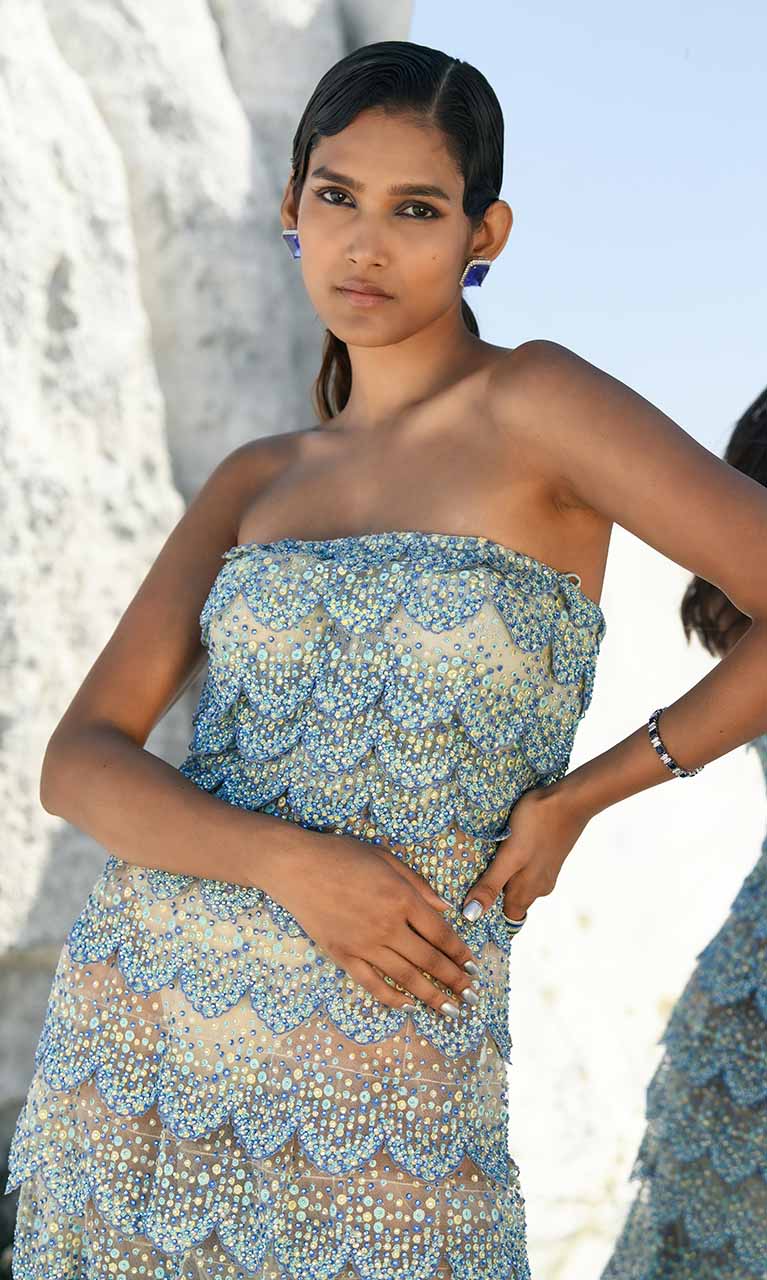 Scalloped tiers