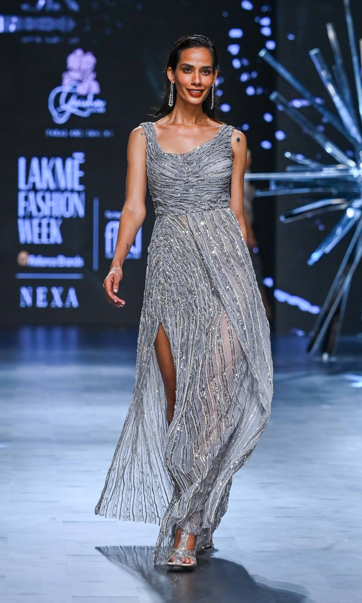 Gowns for women party wear