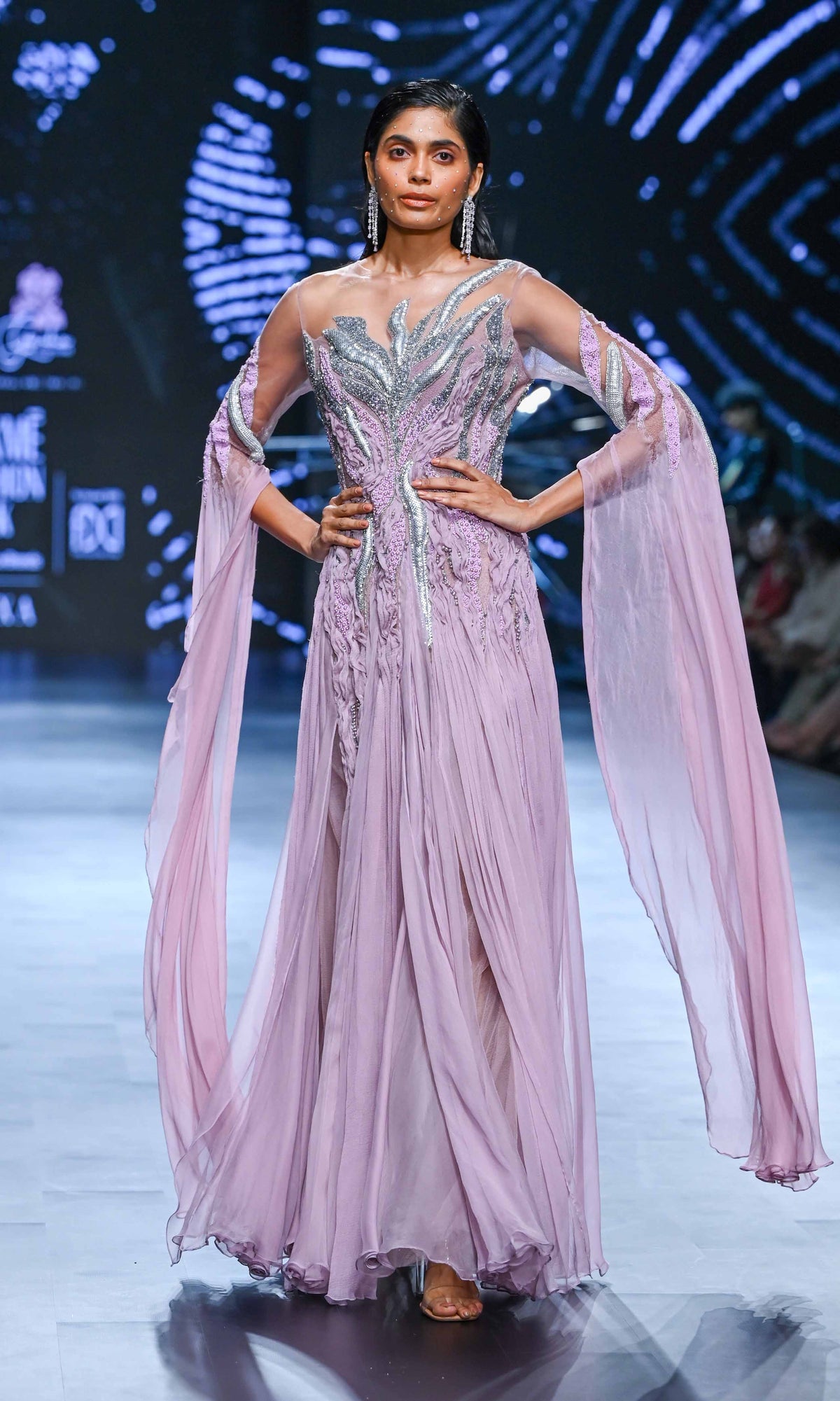 Gowns for women party wear