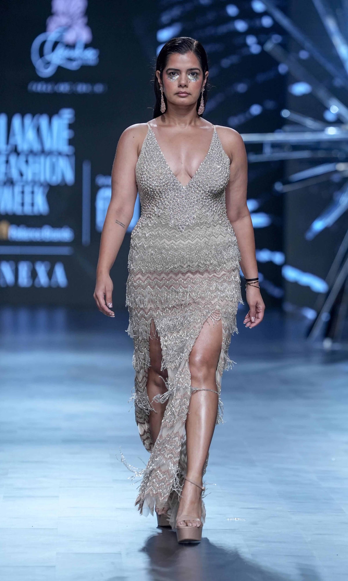 Gowns for women party wear