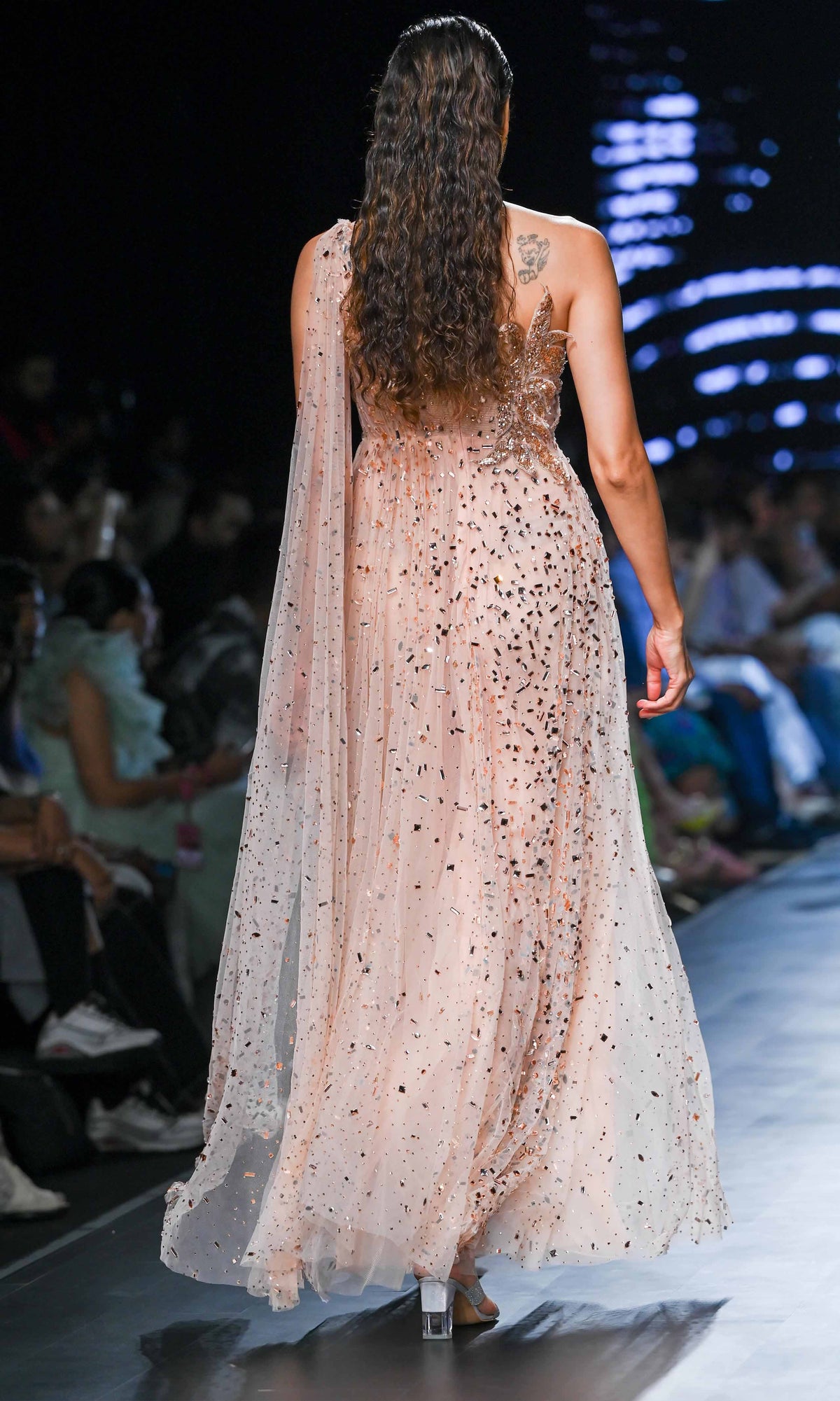 Gowns for women party wear