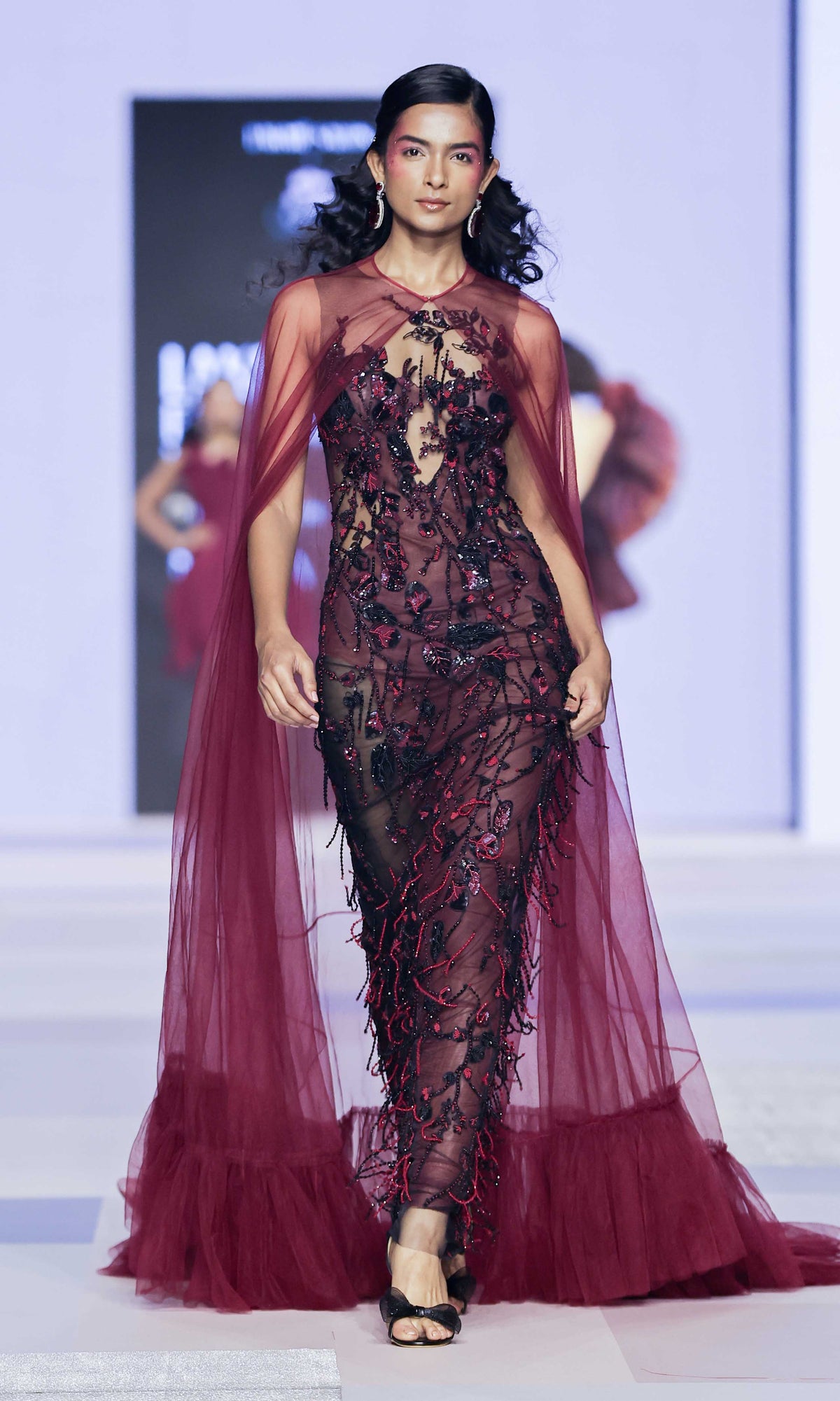 Gowns for women party wear