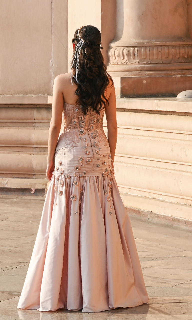 Gowns for women party wear