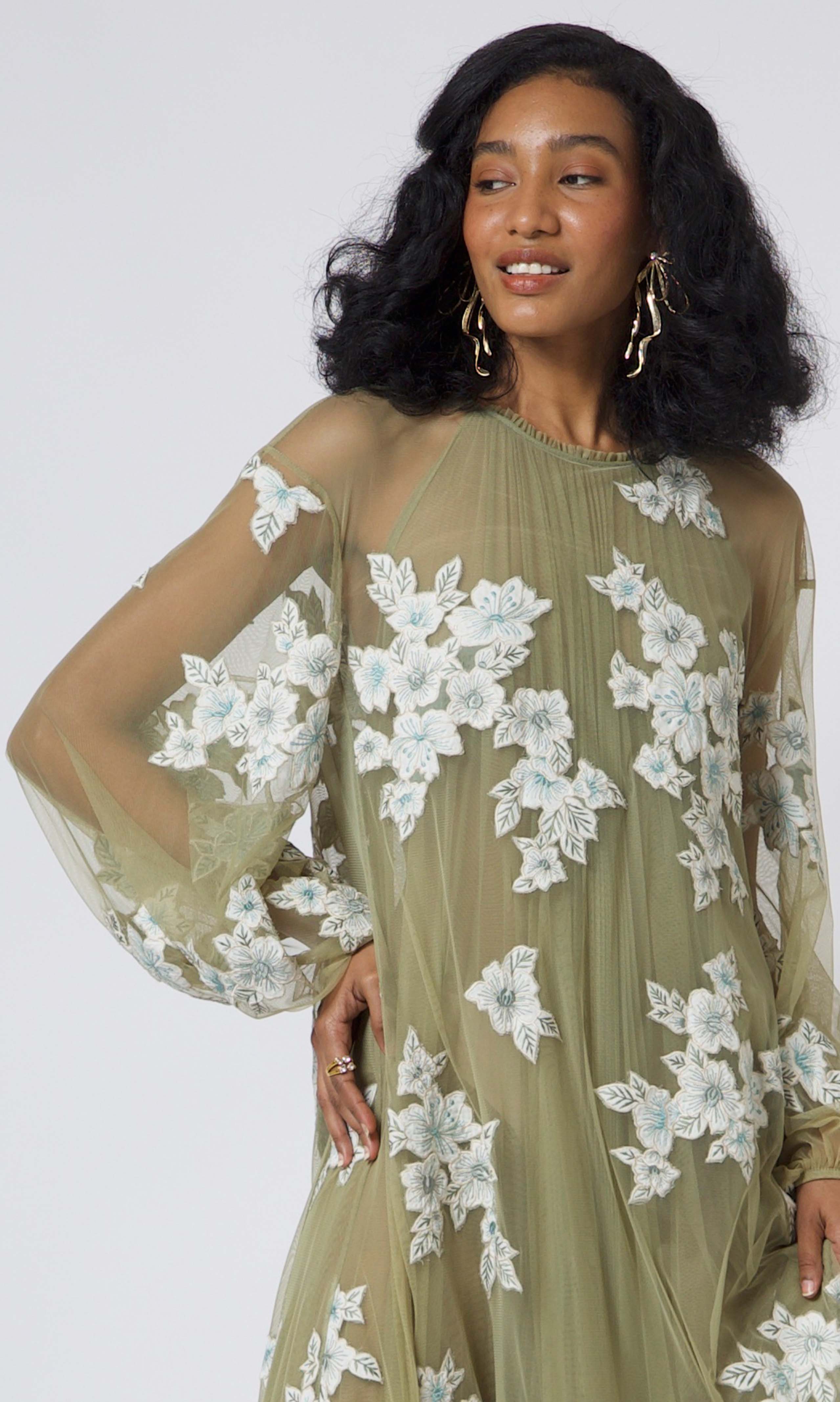 Floral appliqué