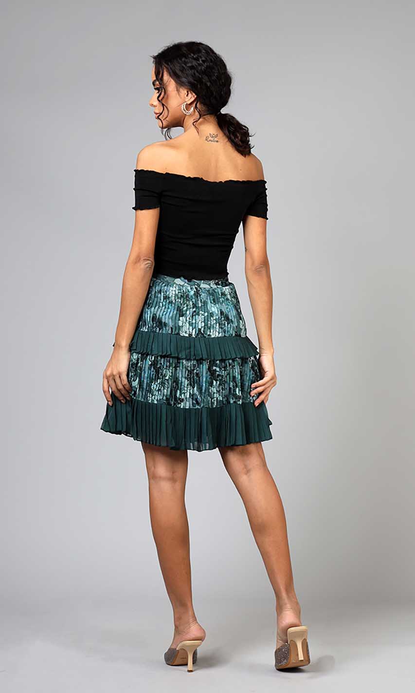 Tiered pleats