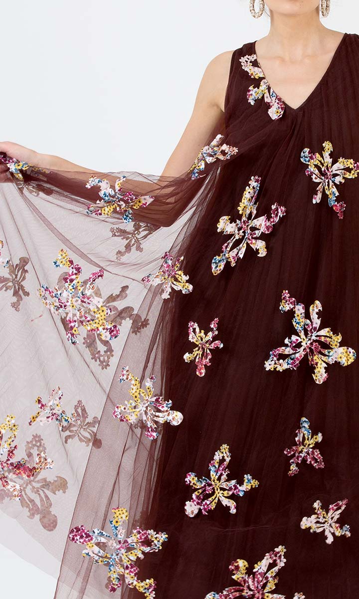 Floral appliqué