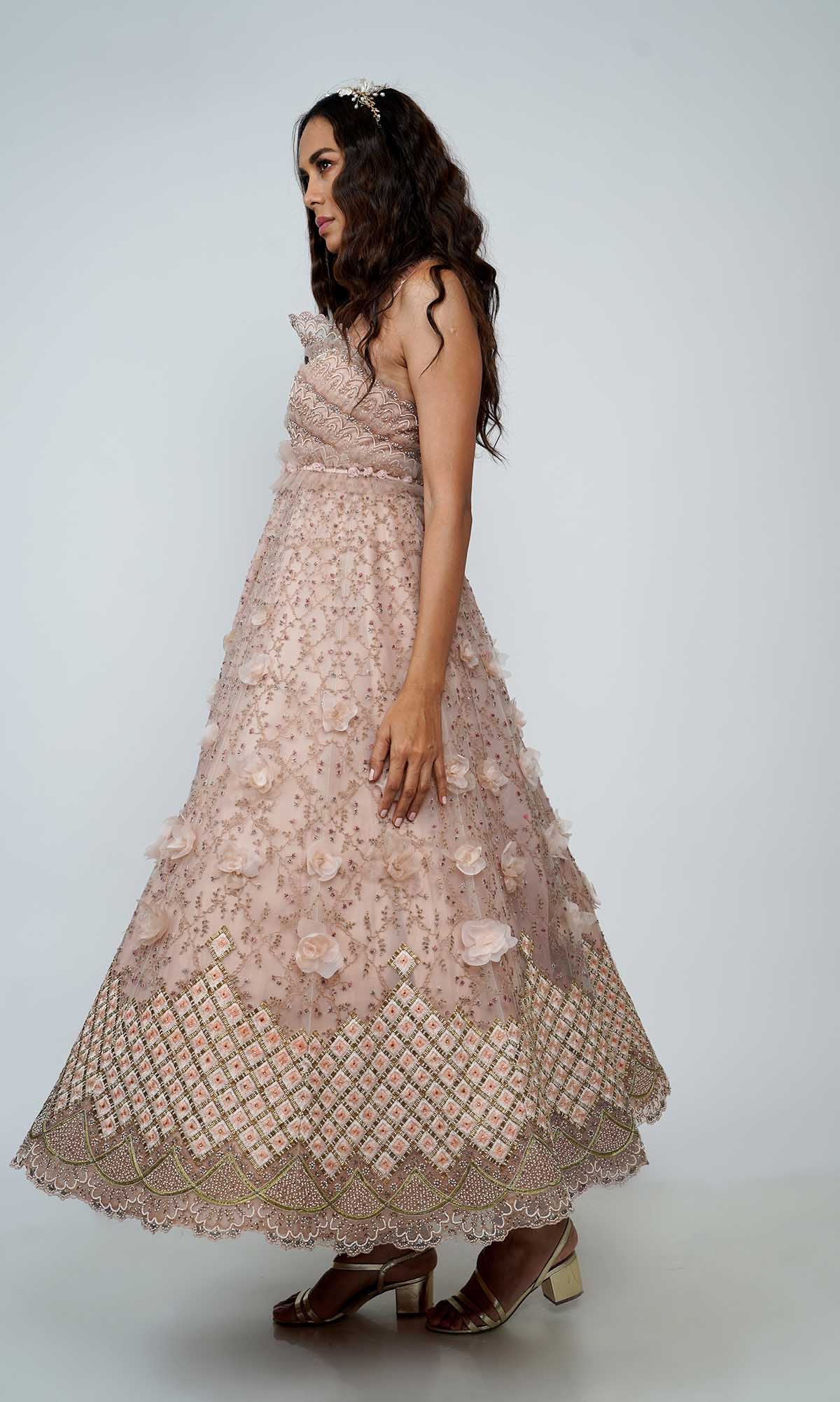 Gowns for women party wear