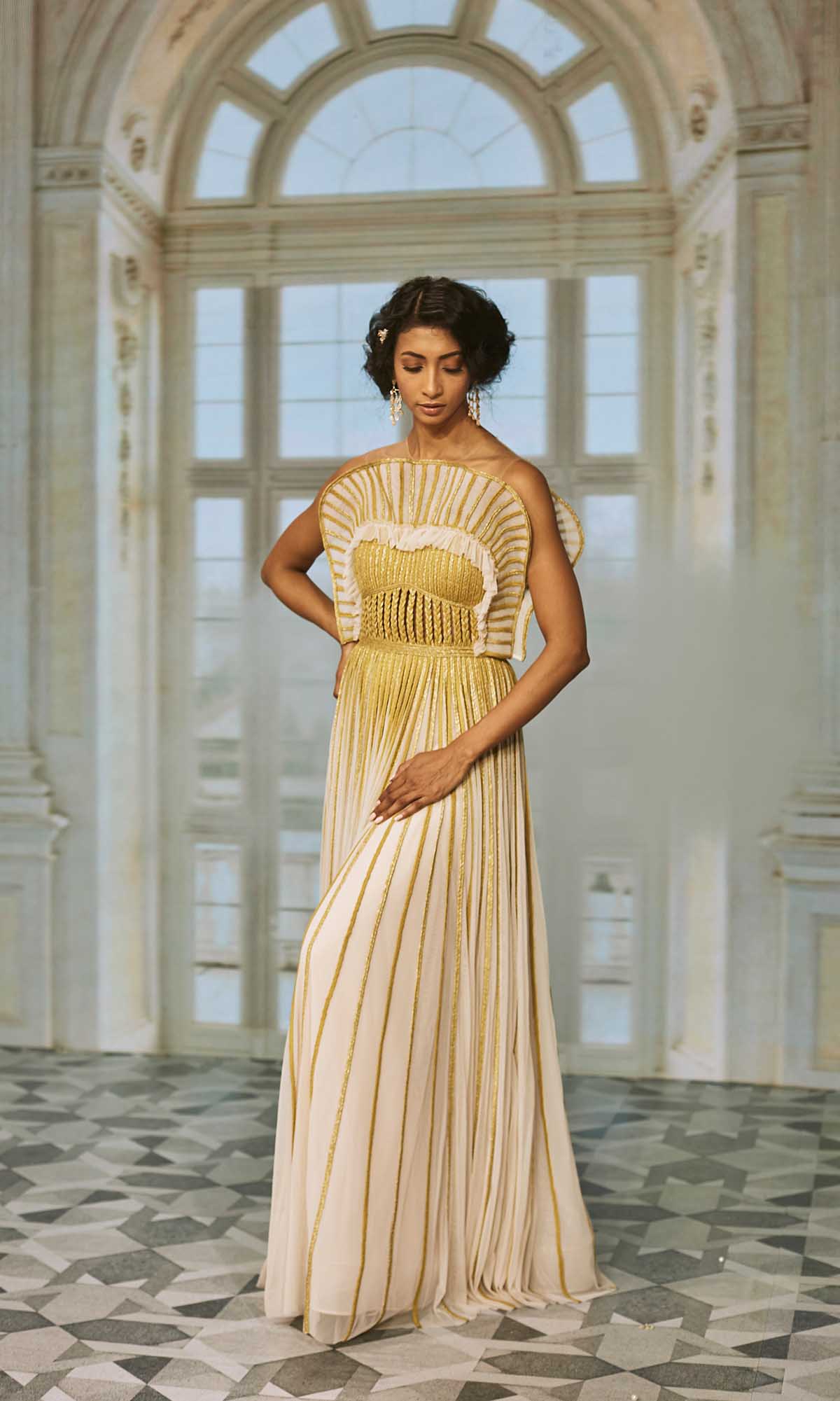 Gowns for women party wear