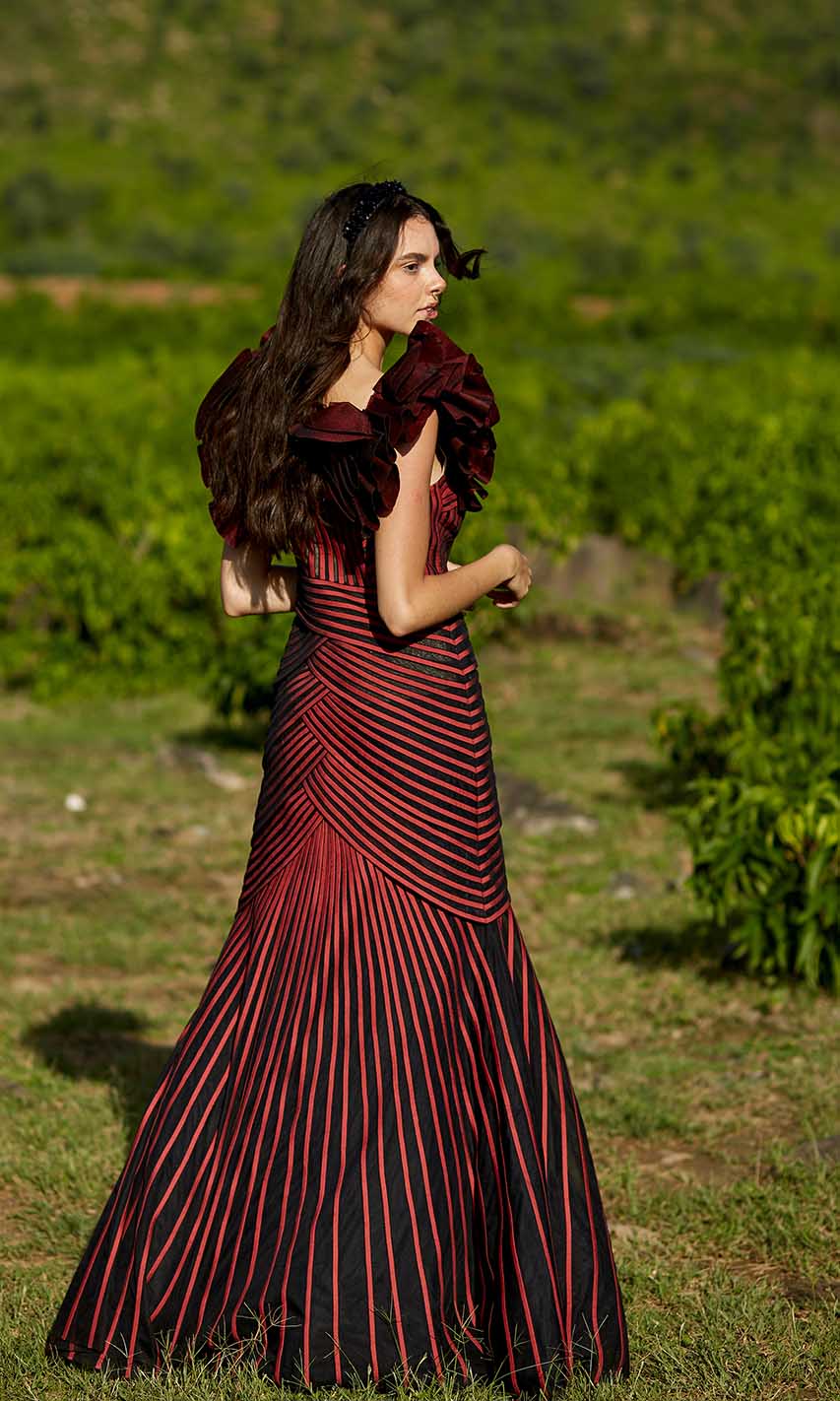 Vivienne Contoured Gown