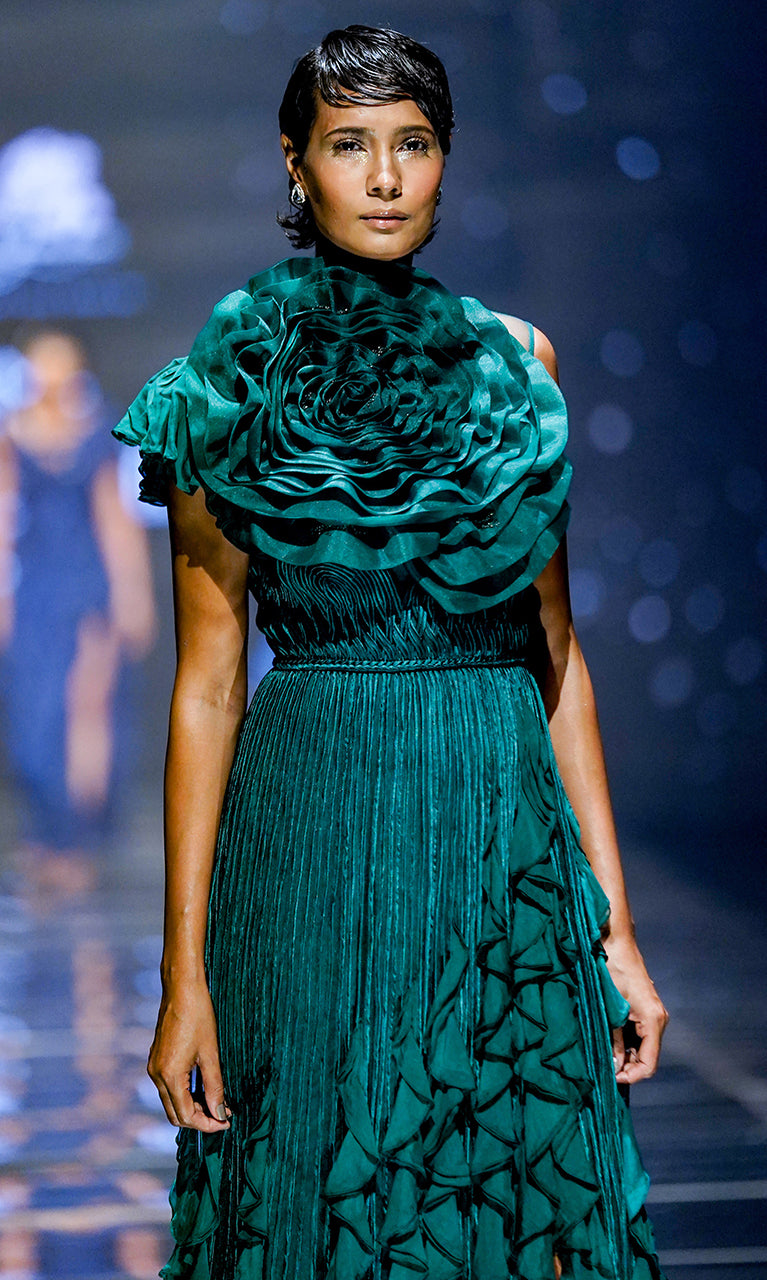 Gowns for women party wear