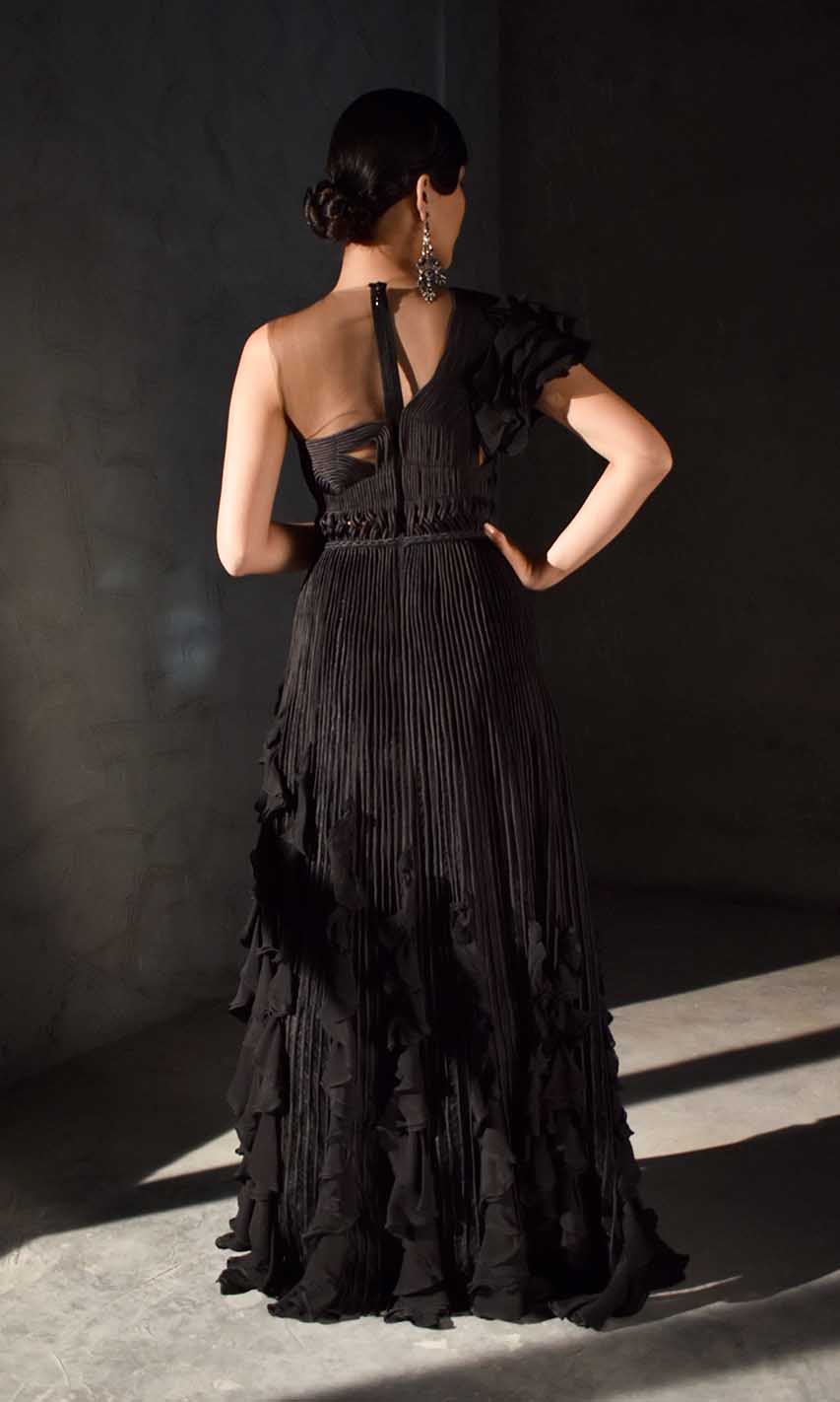 Gowns for women party wear