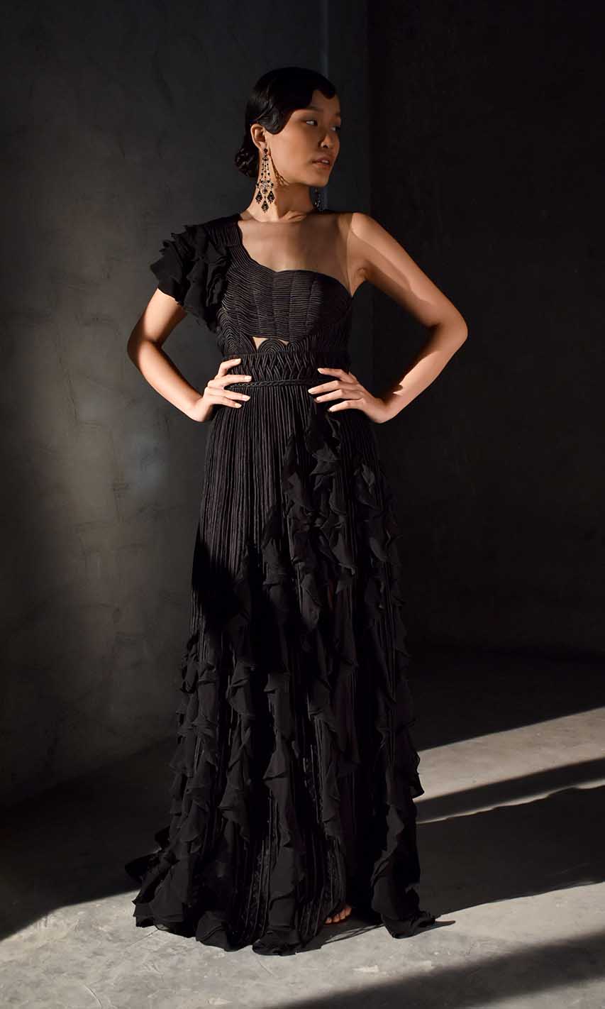 Gowns for women party wear
