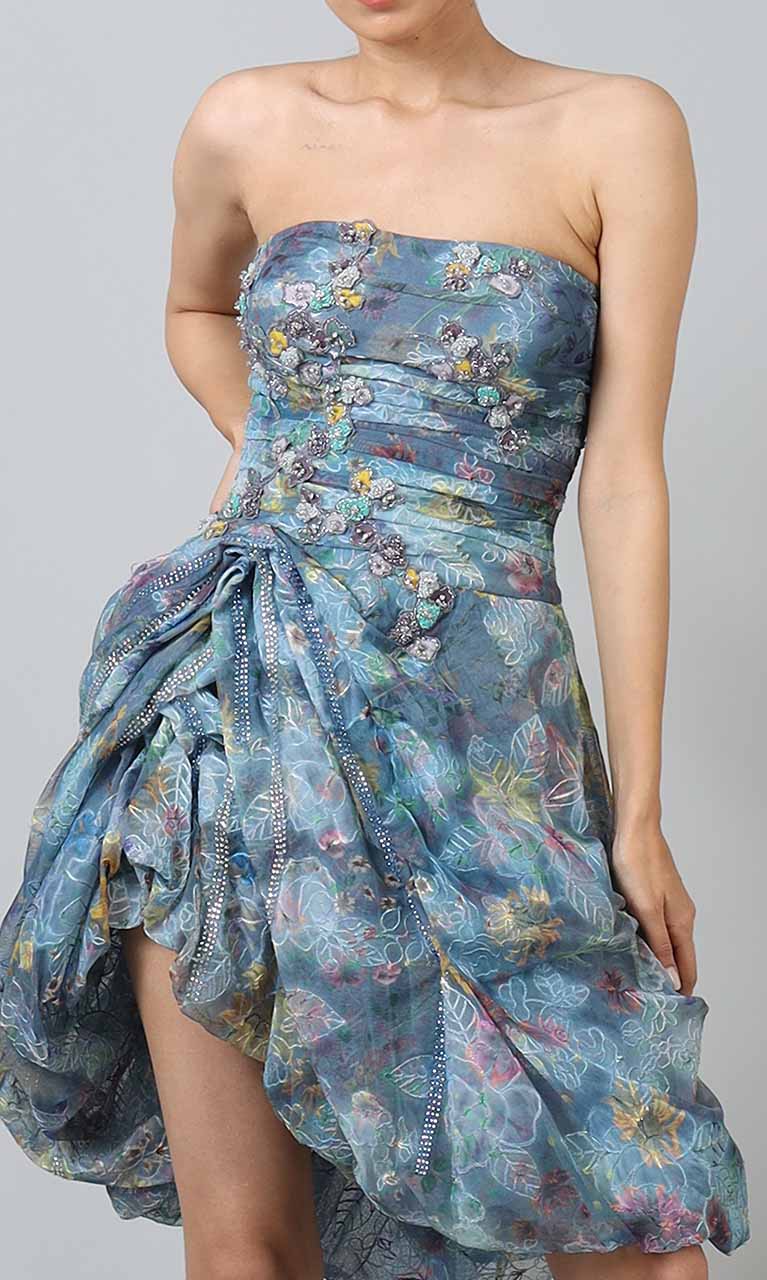 Embroidered lace